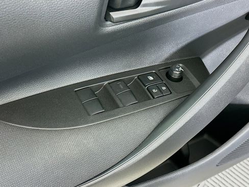 Used 2026 Toyota Corolla LE image 15