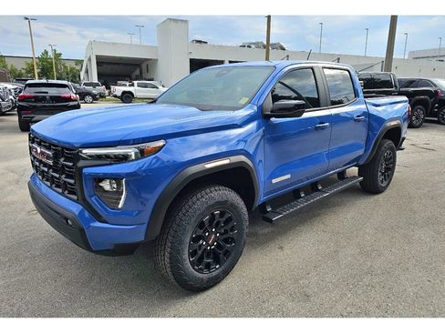 New 2026 GMC Canyon Elevation w/ Convenience Package image 3