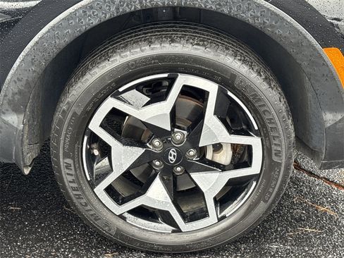 Used 2022 Hyundai Santa Cruz Limited image 12