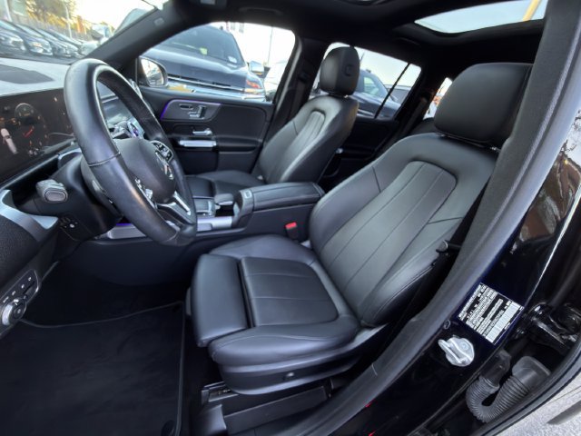 Used 2022 Mercedes-Benz GLB 250 4MATIC w/ Premium Package Lite image 25