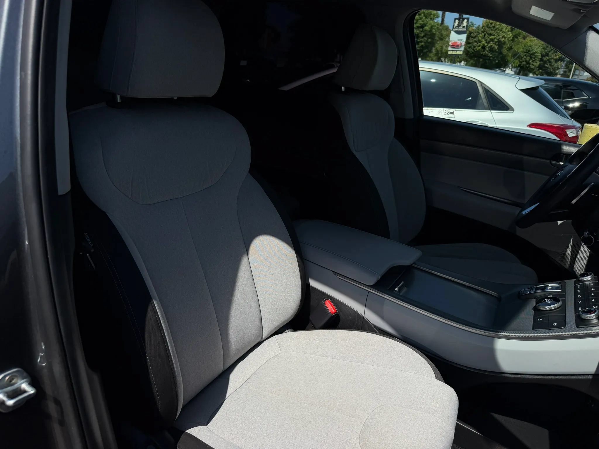 Used 2021 Hyundai Palisade SE FWD image 11