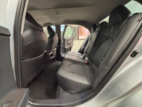 Used 2024 Toyota Camry SE image 49