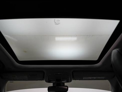 Used 2020 Jeep Cherokee Latitude Plus AWD/4WD image 6