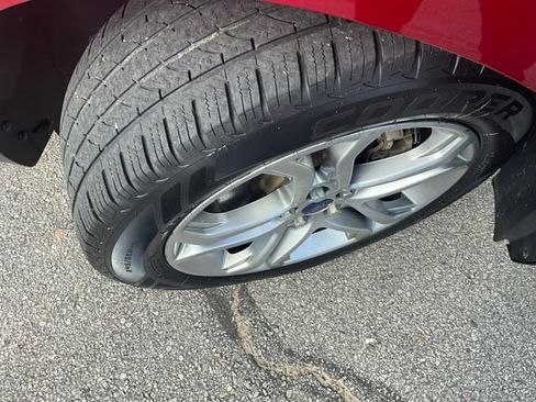 Used 2015 Ford Edge Titanium w/ Equipment Group 302A FWD image 11
