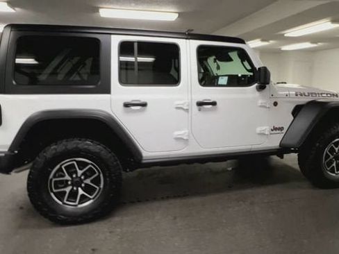 Used 2026 Jeep Wrangler Unlimited Rubicon AWD/4WD image 9