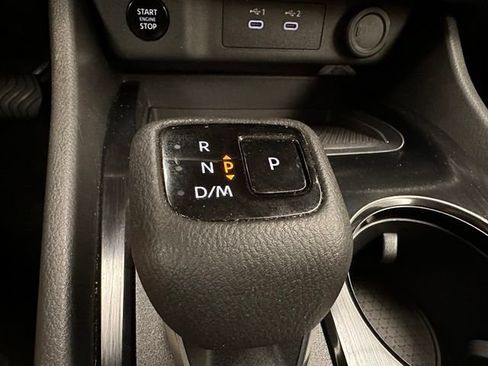 Used 2024 Nissan Rogue S AWD/4WD image 13