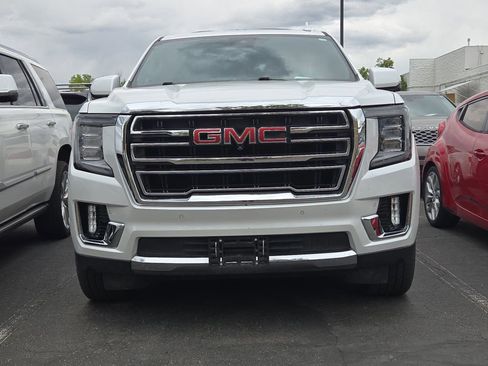 Certified 2023 GMC Yukon SLT w/ SLT Premium Package AWD/4WD image 2
