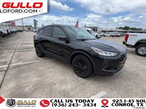 Used 2025 Ford Escape Active FWD image 2