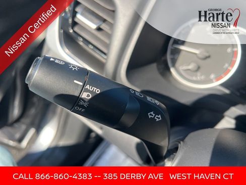 Certified 2022 Nissan Rogue SV w/ SV Premium Package image 46