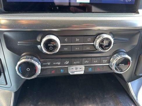 Used 2023 Ford F150 Lariat w/ Equipment Group 502A High image 26