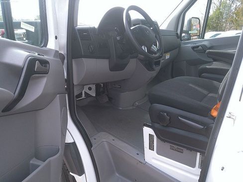 Used 2018 Mercedes-Benz Sprinter 3500 image 5