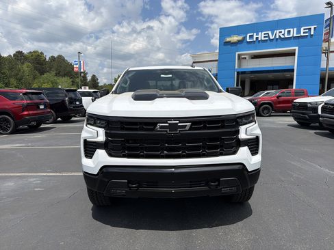 New 2026 Chevrolet Silverado 1500 LT Trail Boss w/ Convenience Package II AWD/4WD image 2