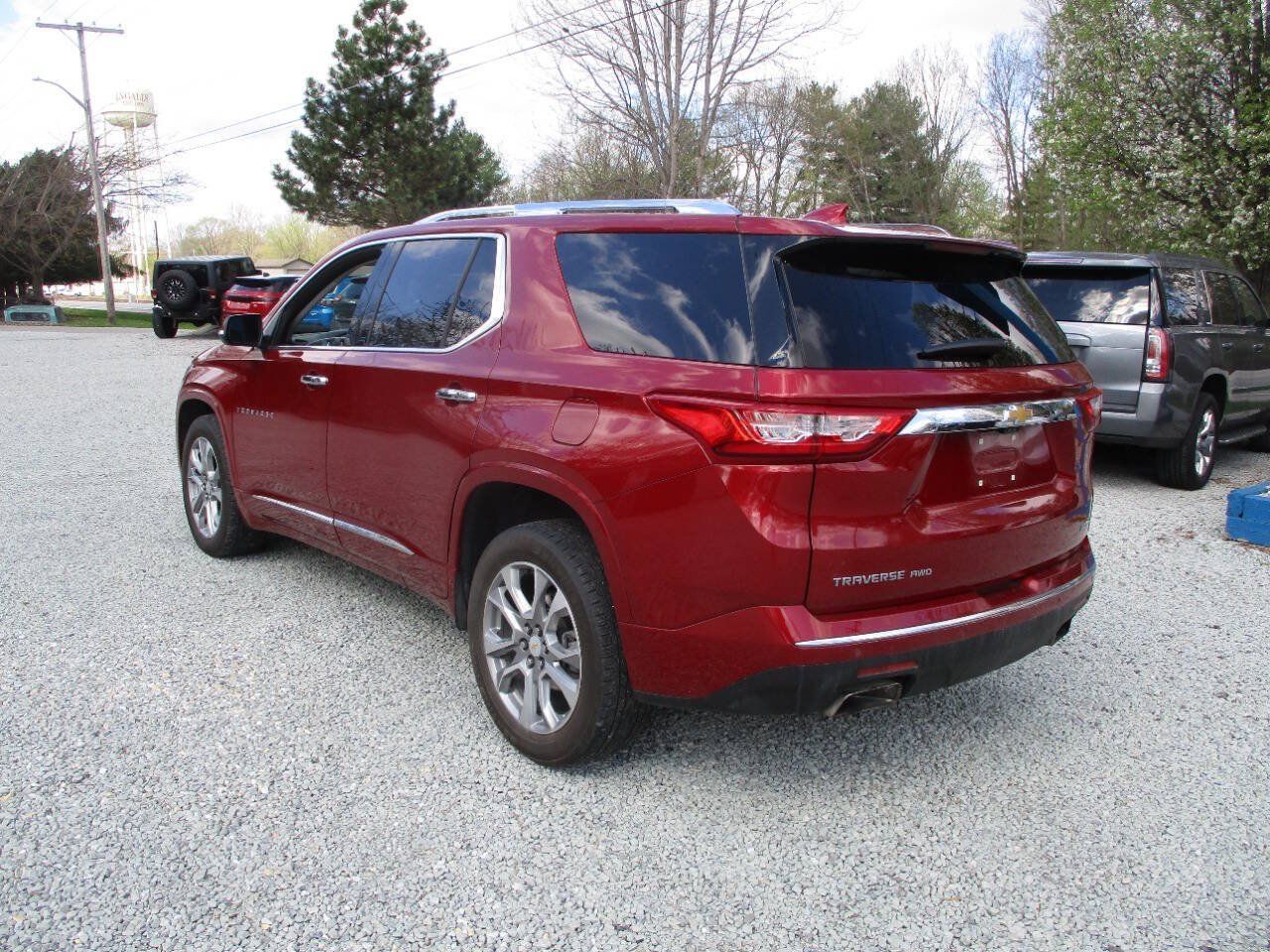 Used 2021 Chevrolet Traverse Premier AWD/4WD image 3