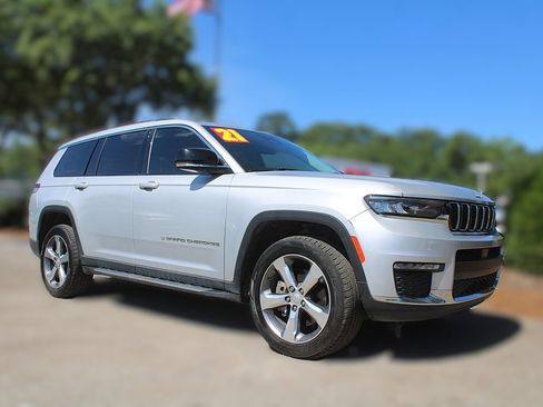 Used 2021 Jeep Grand Cherokee L Limited RWD image 3