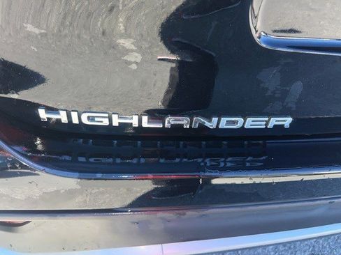 Certified 2023 Toyota Highlander XSE image 8