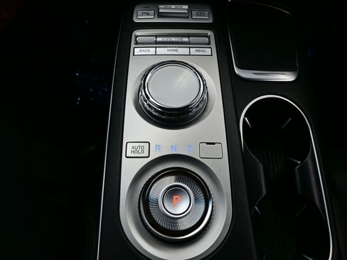 Used 2022 Genesis GV70 2.5T w/ Select Package image 22