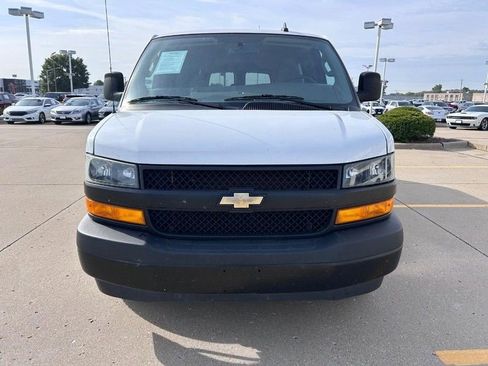 Used 2022 Chevrolet Express 3500 LS image 7