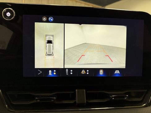 Used 2025 Chevrolet Equinox RS w/ Safety and Technology Package image 30