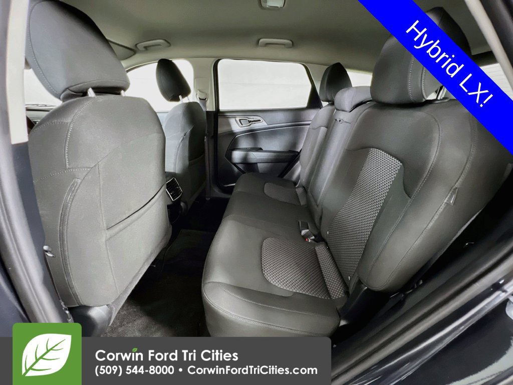 Used 2024 Kia Sportage LX AWD/4WD image 25