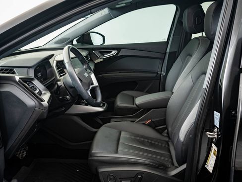 Used 2022 Audi Q4 e-tron Premium w/ Convenience Package image 20