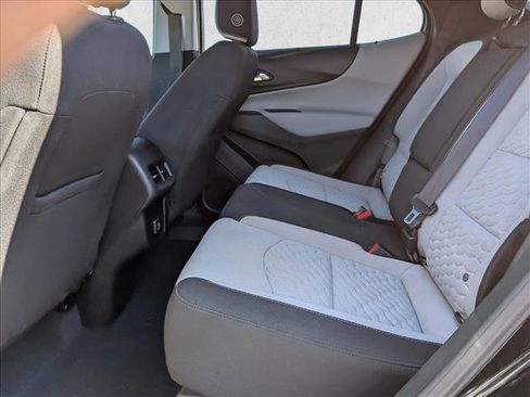 Used 2019 Chevrolet Equinox LT image 16