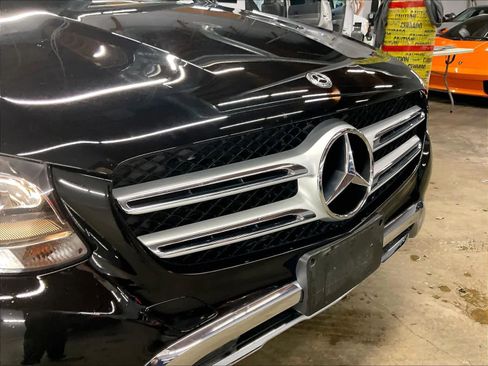 Used 2019 Mercedes-Benz GLC 300 4MATIC image 30