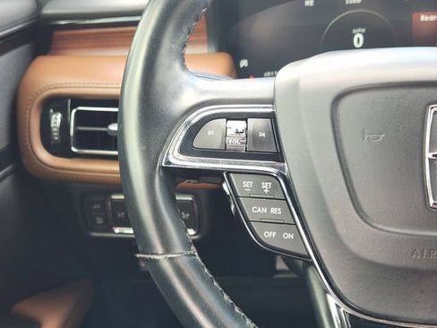 Used 2022 Lincoln Nautilus Reserve image 27