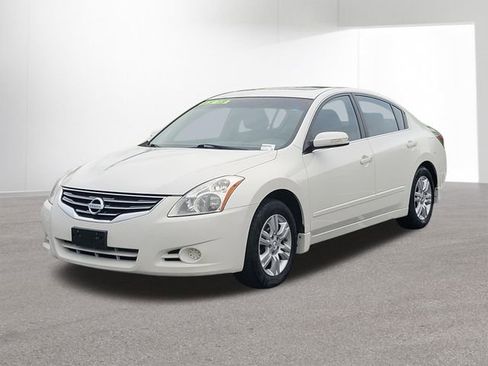 Used 2012 Nissan Altima 2.5 SL w/ 2.5SL Pkg FWD image 1