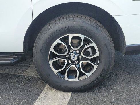 Used 2024 Ford Expedition Max XLT RWD image 9
