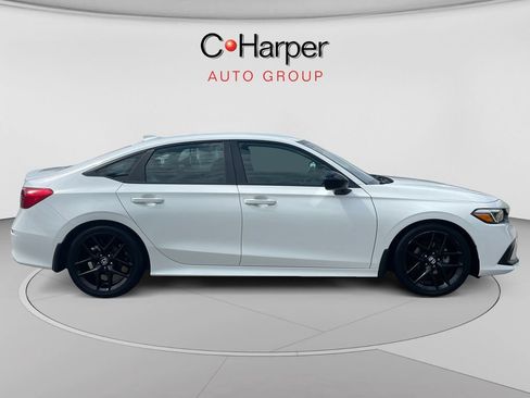 Used 2024 Honda Civic Sport image 2