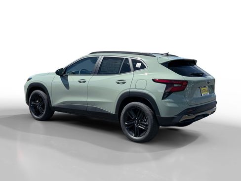 New 2026 Chevrolet Trax ACTIV FWD image 3