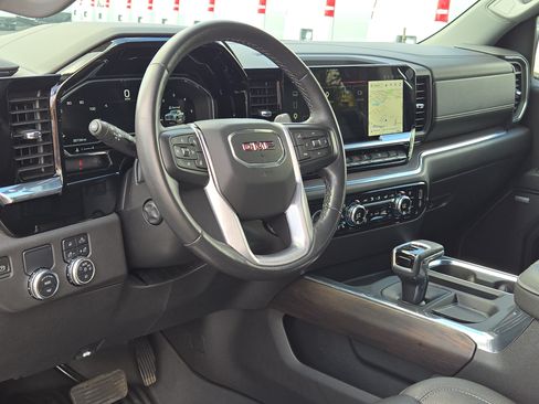 Used 2023 GMC Sierra 1500 SLT RWD image 17