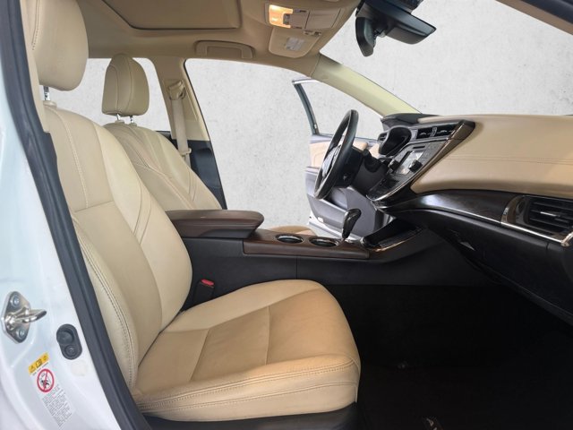 Used 2018 Toyota Avalon XLE Premium FWD image 19