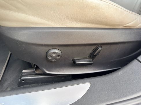 Used 2015 Tesla Model S 70 RWD image 24