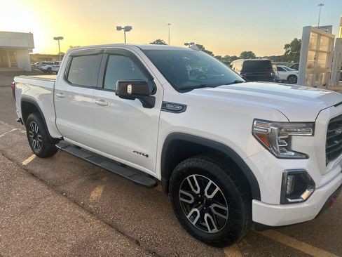 Used 2020 GMC Sierra 1500 AT4 w/ AT4 Premium Package AWD/4WD image 14