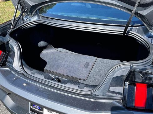 Certified 2025 Ford Mustang GT Premium image 32