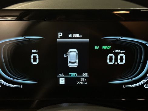 Certified 2025 Kia Sportage LX image 22