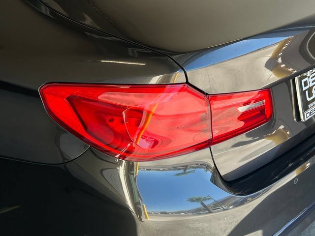 Used 2017 BMW 530i RWD image 16