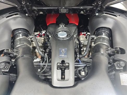 Used 2018 Ferrari 488 Spider RWD image 7
