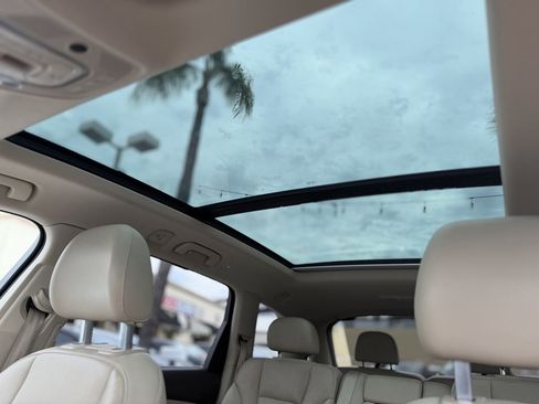 Used 2017 Audi Q7 3.0T Premium Plus w/ Premium Plus Package image 34