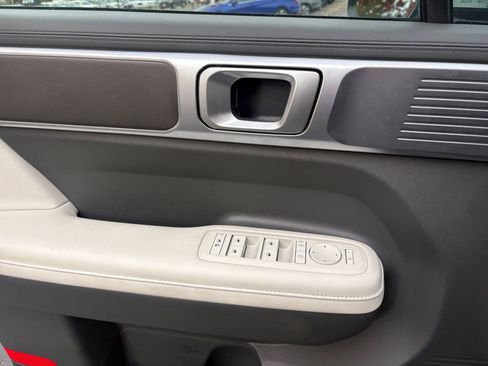 Used 2025 Hyundai Santa Fe SEL image 21