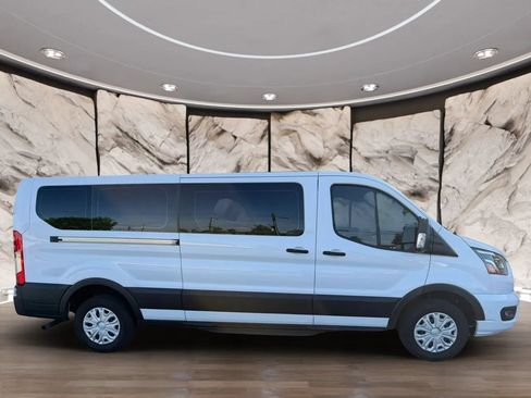 Used 2023 Ford Transit 350 XLT RWD image 4