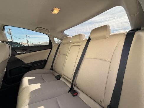 Used 2018 Honda Civic EX image 7