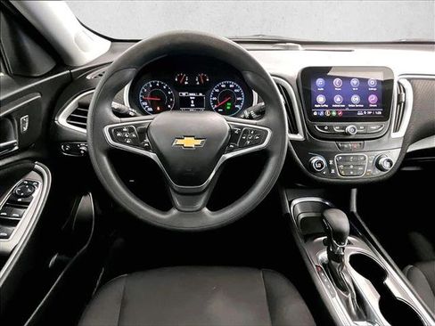Used 2023 Chevrolet Malibu LT FWD image 7