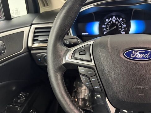 Used 2017 Ford Fusion Energi SE image 21