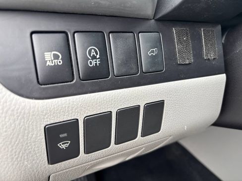 Used 2018 Toyota Highlander Plus AWD/4WD image 24