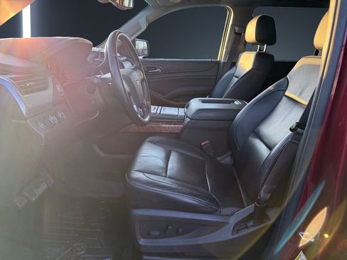 Used 2016 Chevrolet Suburban LTZ image 9