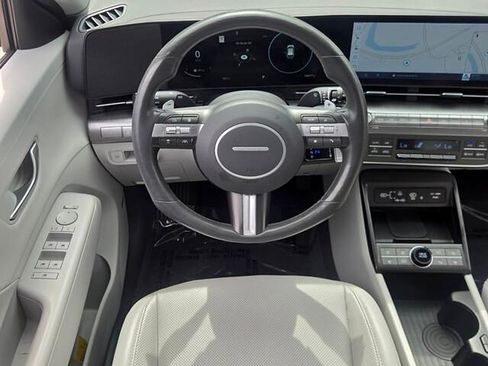 Used 2024 Hyundai Kona Limited FWD image 12
