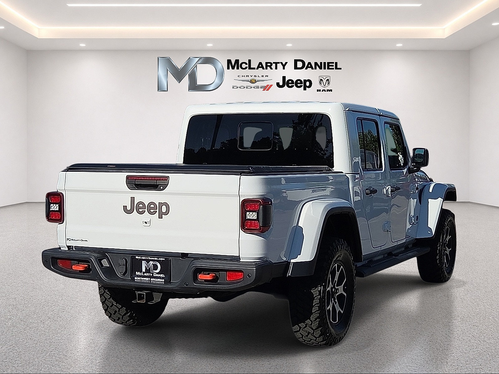 Used 2021 Jeep Gladiator Mojave w/ Uconnect 4C Nav & Sound Group AWD/4WD image 5