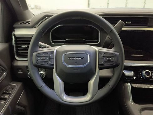 Used 2025 GMC Sierra 3500 Denali w/ Denali Reserve Package AWD/4WD image 15
